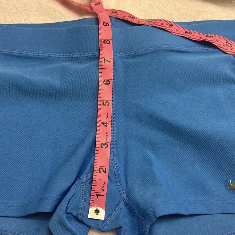 New without tags Nike workout shorts, size medium - Picture 7 of 9